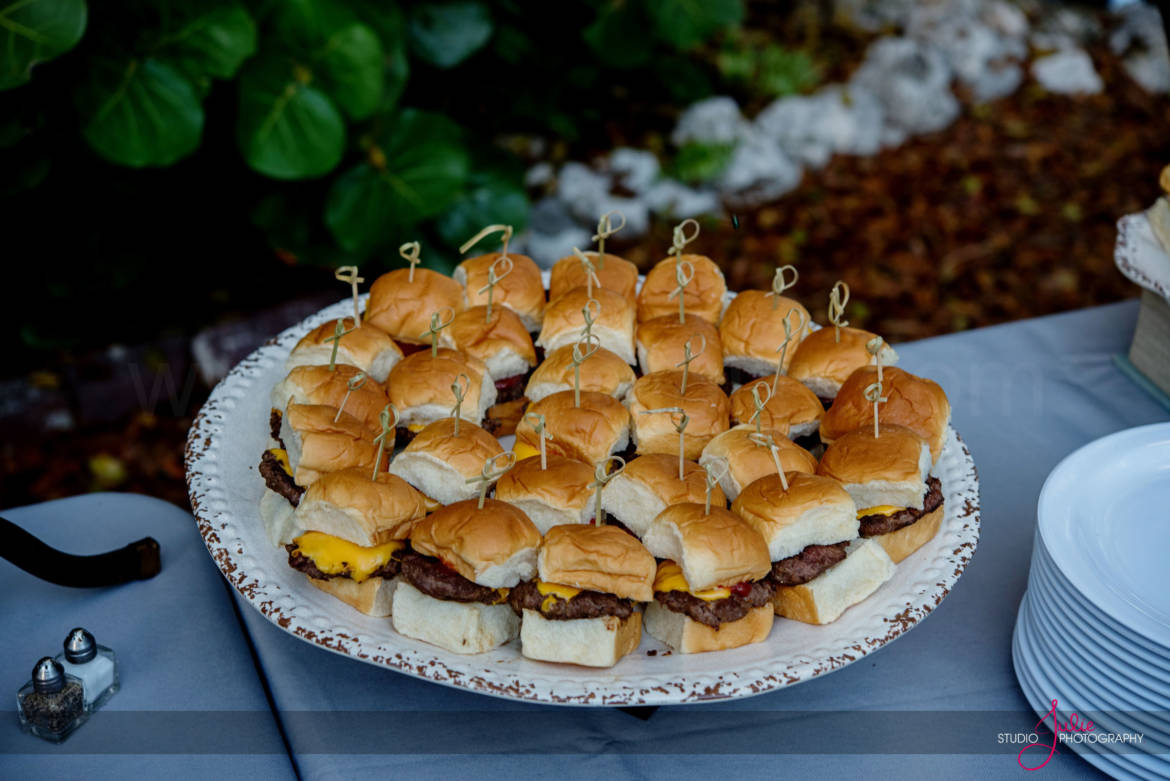 Cheeseburger-Sliders-1.jpg